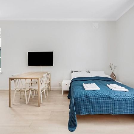 Wehost Modern Scandinavian Studio In Trendy Kallio ヘルシンキ エクステリア 写真
