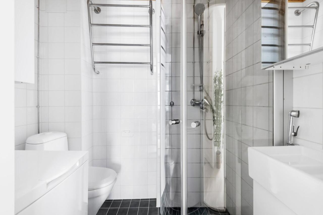 Wehost Modern Scandinavian Studio In Trendy Kallio ヘルシンキ エクステリア 写真